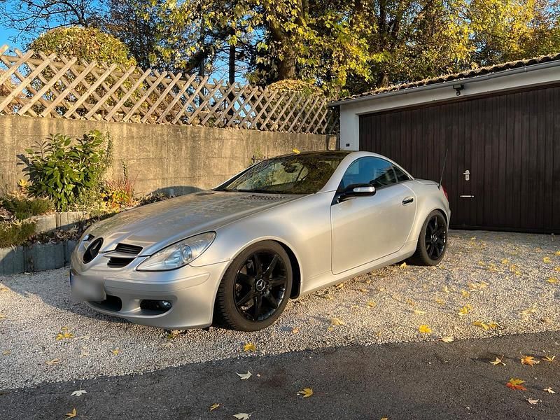 Gebraucht Mercedes SLK200 163 PS (119 kW) 2006 Silber Cabrio