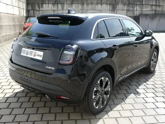 Gebraucht Fiat 600 La Prima 110 PS (80 kW) 2025 Schwarz SUV