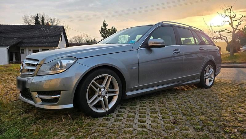 Gebraucht Mercedes C300 231 PS (169 kW) 2011 Silber Kombi