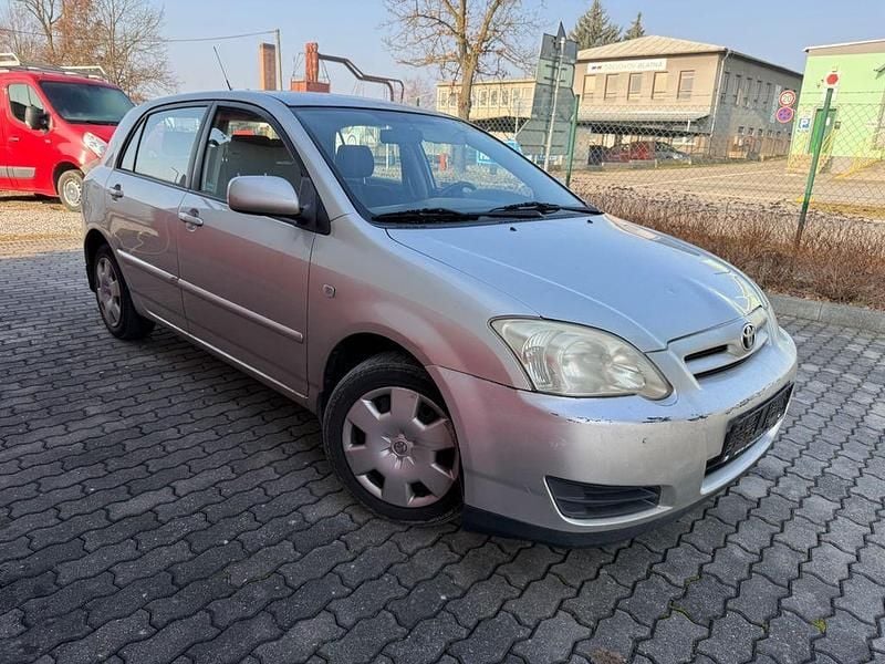 Gebraucht Toyota Corolla 97 PS (71 kW) 2005 Silber Limousine