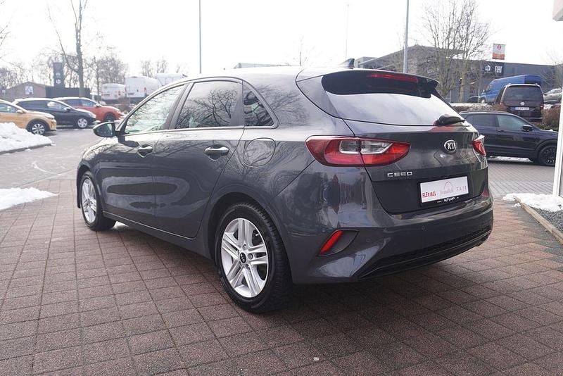 Gebraucht Kia Ceed 99 PS (72 kW) 2020 Grau Kleinwagen