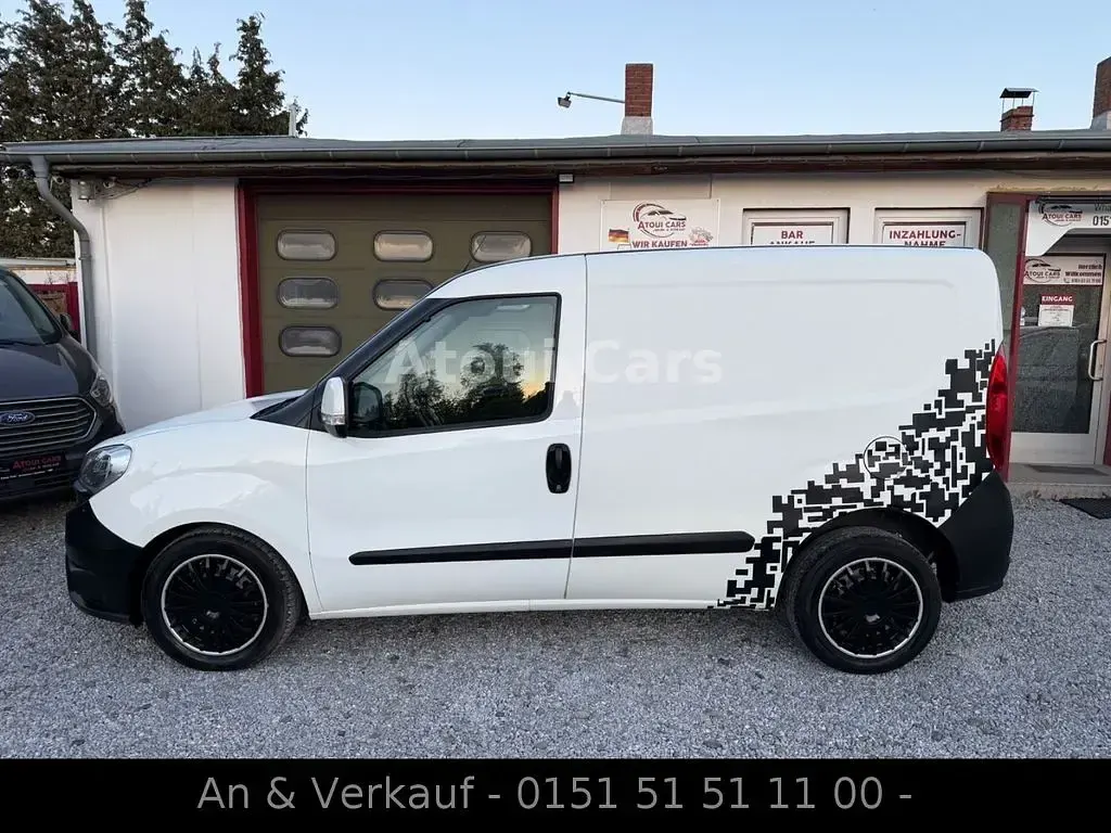 Gebraucht Fiat Doblò 101 PS (74 kW) 2017 Weiß Van / Kleinbus