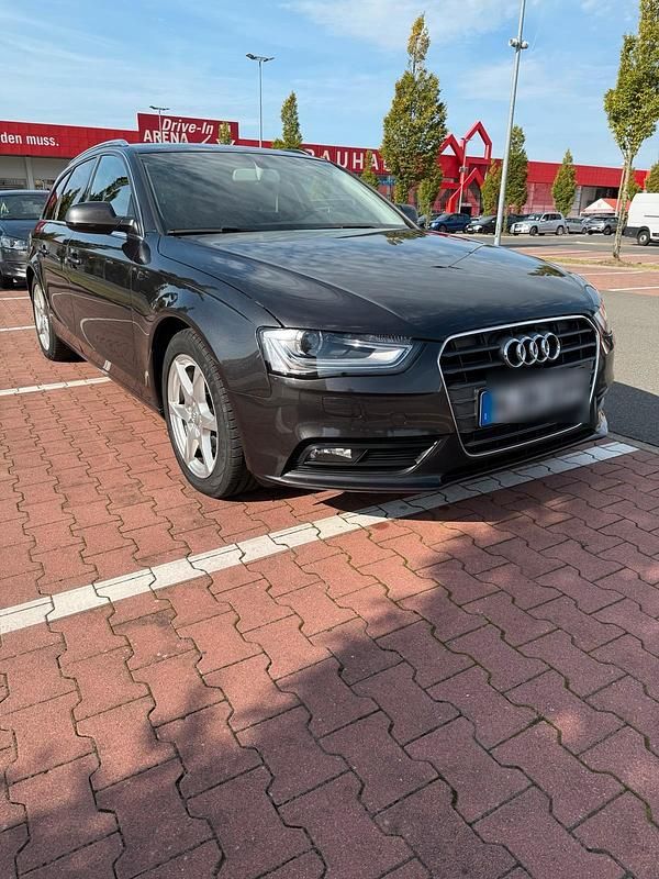 Braun Gebraucht 2012 Audi A4 Kombi | 8.490 € (Fairer Preis) - Bild 1/4