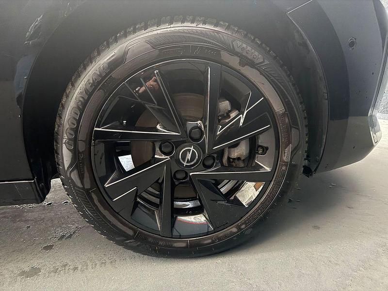 Gebraucht Opel Corsa 101 PS (74 kW) 2025 Schwarz Kleinwagen