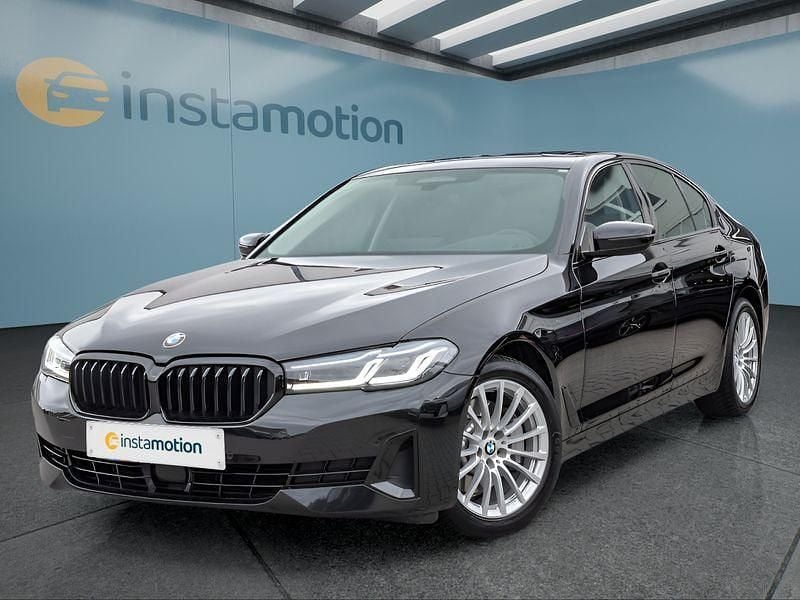 Schwarz Gebraucht 2021 BMW 530 Limousine | 35.499 € (Fairer Preis) - Bild 1/4