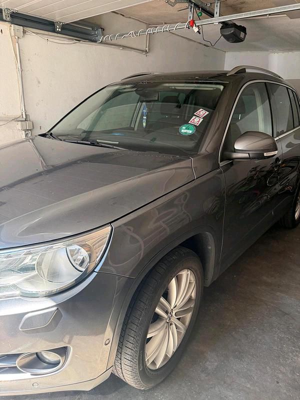 Gebraucht VW Golf 79 PS (58 kW) 2011 Grau SUV