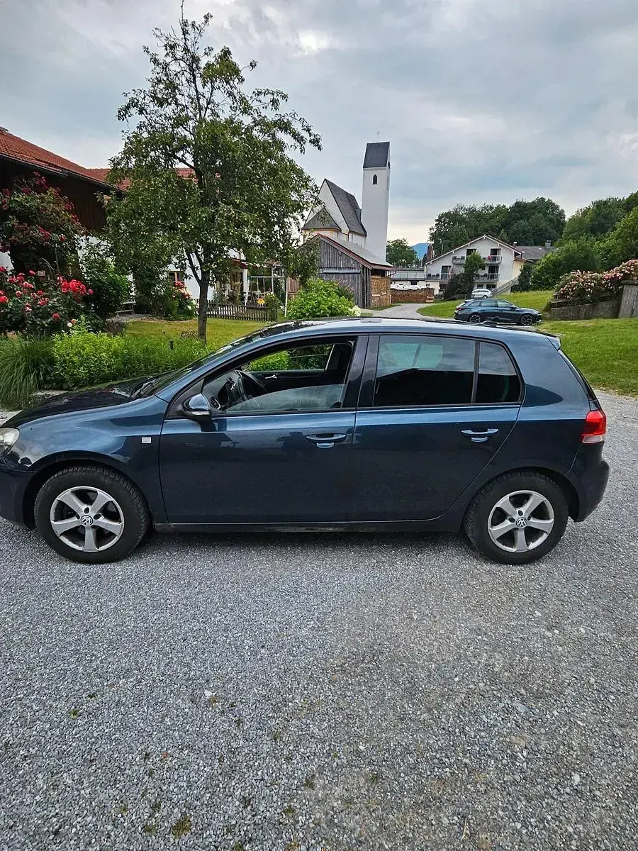 Gebraucht VW Golf VI Comfortline 122 PS (89 kW) 2009 Grau Kleinwagen
