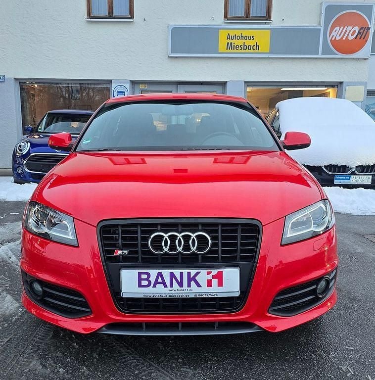 Gebraucht Audi S3 Comfort 265 PS (194 kW) 2012 Rot Kleinwagen