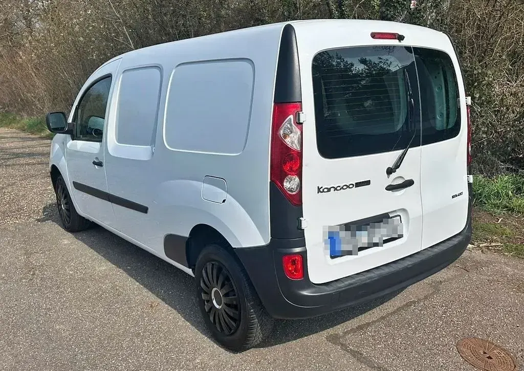Second-hand Renault Kangoo 90 CP (66 kW) 2011 Alb Monovolum