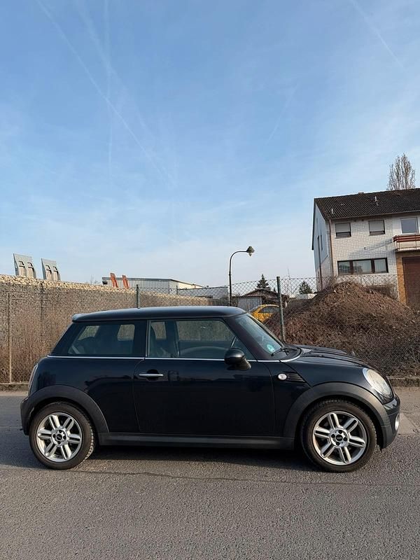Gebraucht Mini Cooper 120 PS (88 kW) 2006 Schwarz Kleinwagen