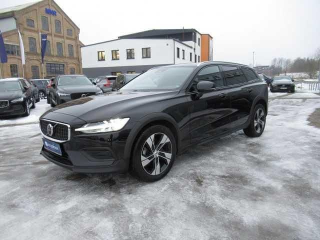 Gebraucht Volvo V60 CC 145 PS (106 kW) 2024 Kombi