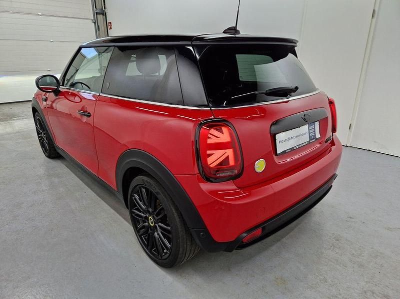 Gebraucht Mini Cooper S 135 kW (184 PS) 2023 Chili red Kleinwagen