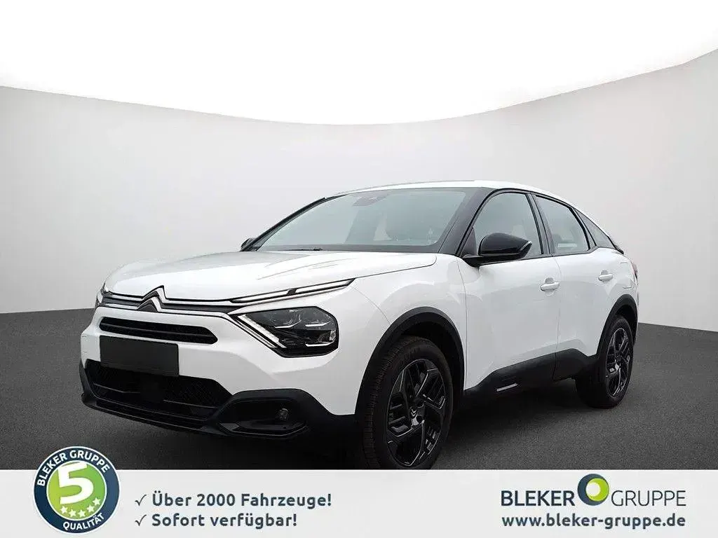Gebraucht Citroën C4 Feel 131 PS (96 kW) 2023 Weiß Limousine