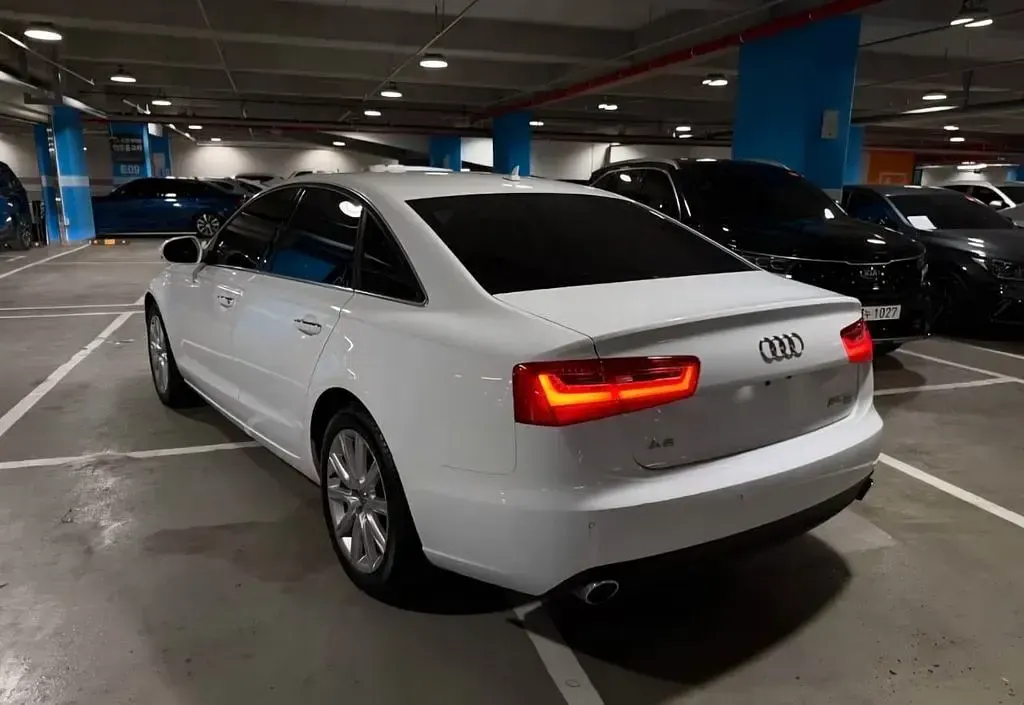 Gebraucht Audi A6 Comfort 245 PS (180 kW) 2015 Weiß Limousine