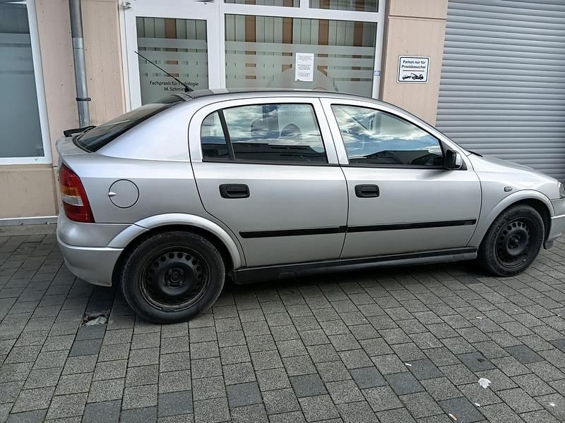 Gebraucht Opel Astra 84 PS (61 kW) 2001 Grau Limousine