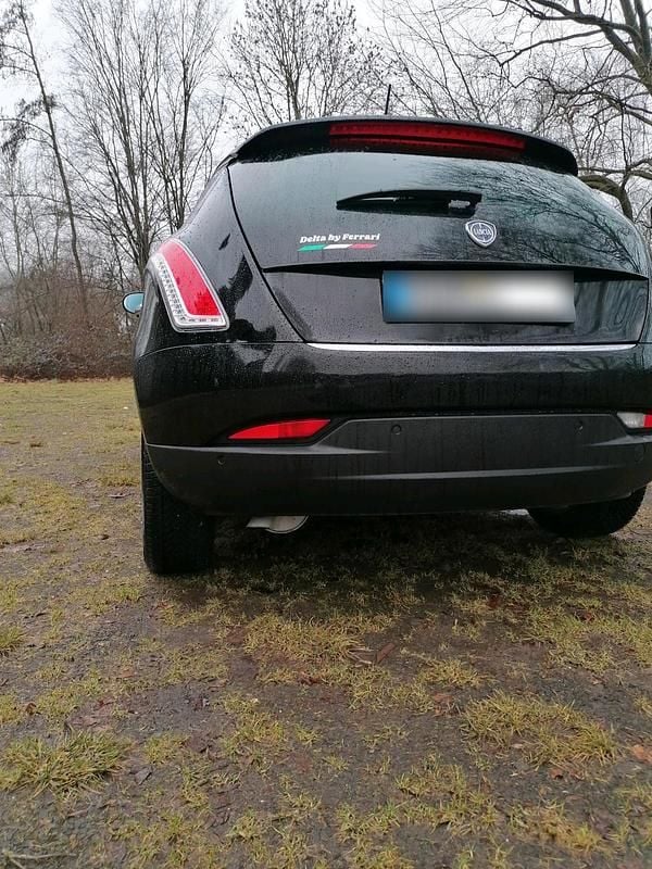 Gebraucht Lancia Delta 120 PS (88 kW) 2009 Schwarz Kleinwagen