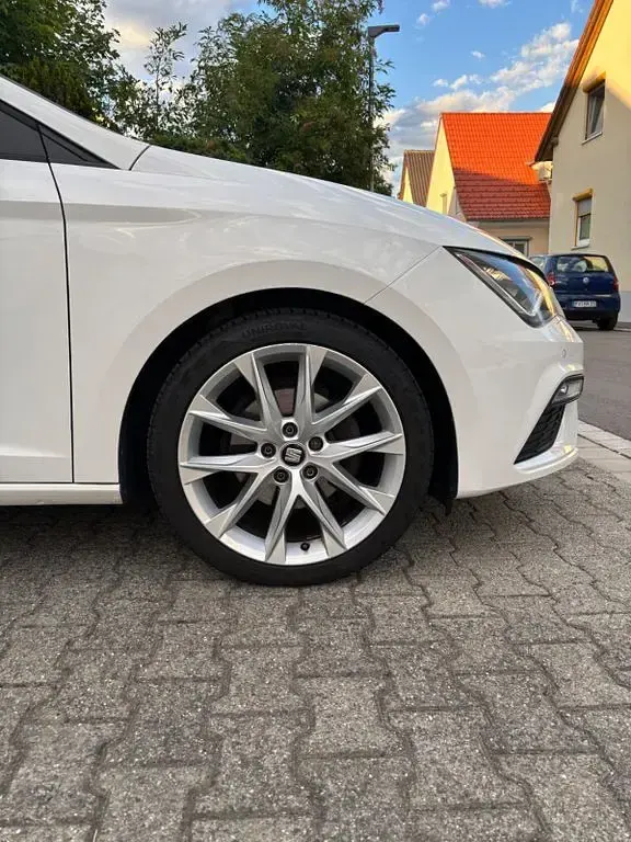 Gebraucht Seat Leon FR 150 PS (110 kW) 2018 Weiß Limousine
