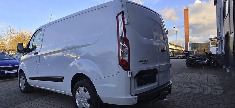 Gebraucht Ford Transit Custom 131 PS (96 kW) 2018 Weiß Van / Kleinbus