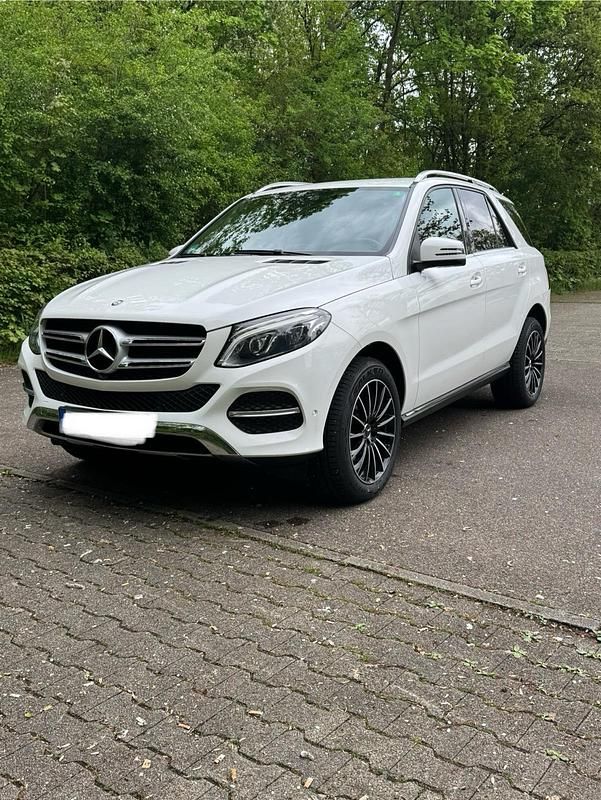 Weiß Gebraucht 2016 Mercedes GLE350 SUV | 22.500 € (Superpreis) - Bild 1/4