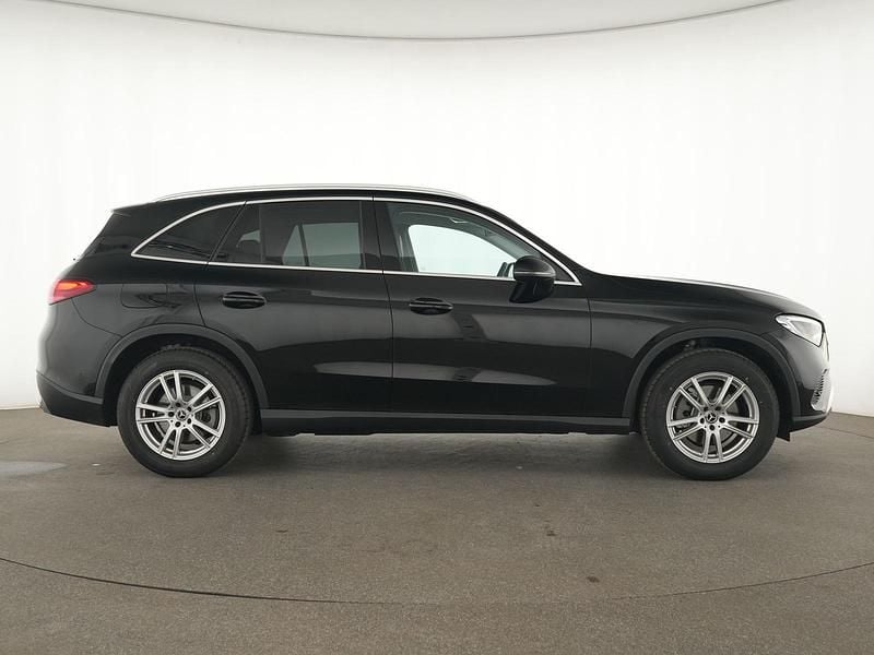 Gebraucht Mercedes GLC200 Avantgarde 227 PS (166 kW) 2024 Schwarz SUV