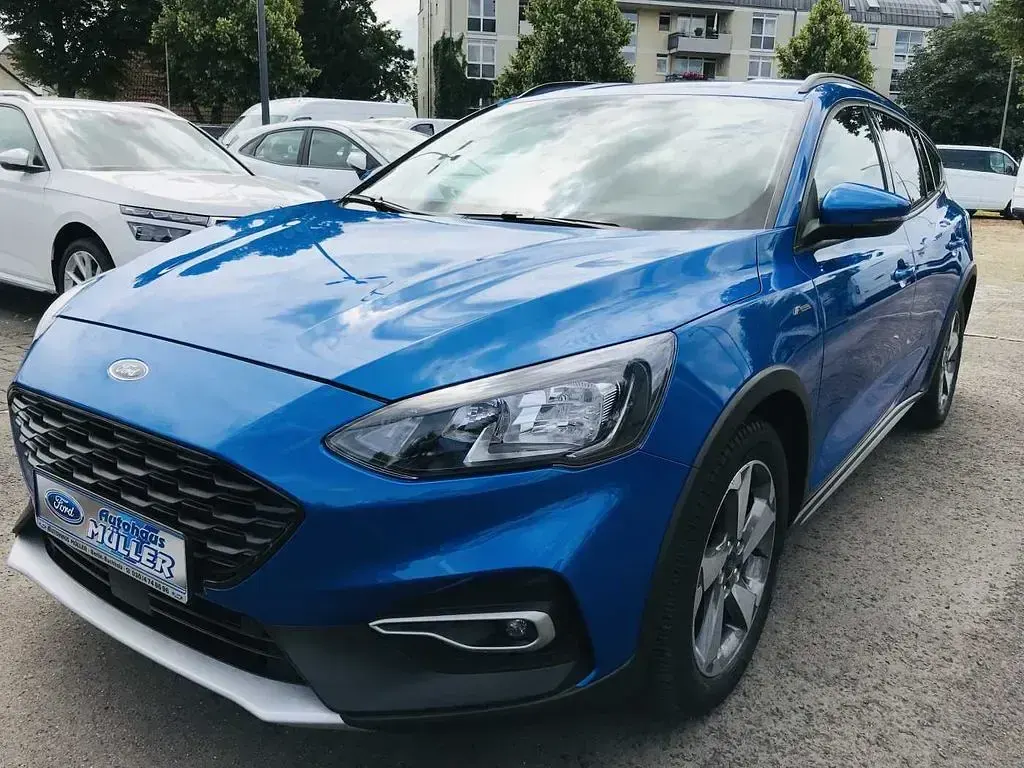 Gebraucht Ford Focus Active 125 PS (91 kW) 2020 Blau Kombi