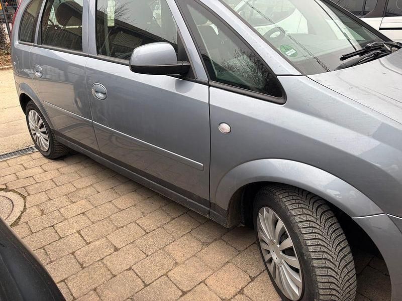 Gebraucht Opel Meriva Edition 90 PS (66 kW) 2006 Van / Kleinbus