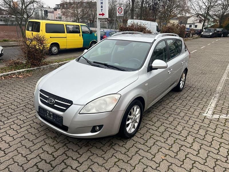 Gebraucht Kia Ceed 116 PS (85 kW) 2008 Silber Kleinwagen