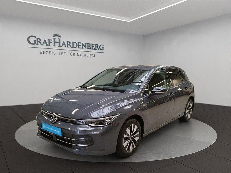 Grau Gebraucht 2025 VW Golf VIII Goal Limousine | 30.930 € (Guter Preis) - Bild 1/4