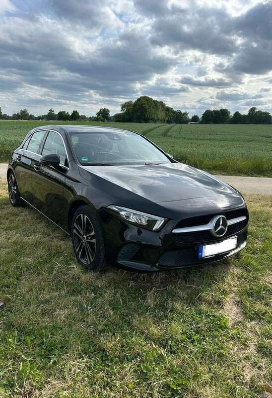 Schwarz Gebraucht 2019 Mercedes A180 Progressive Limousine | 20.599 € (Fairer Preis) - Bild 1/4