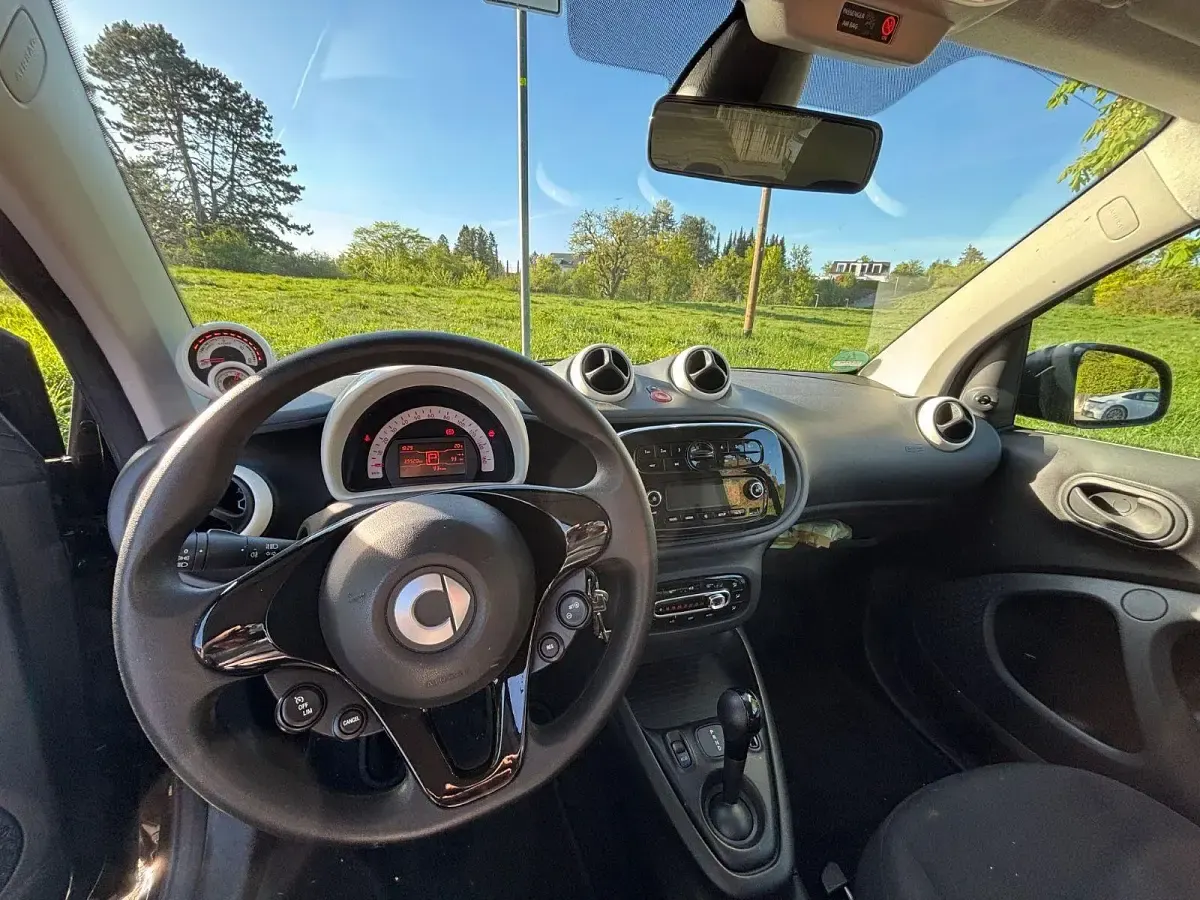Gebraucht Smart ForTwo Coupé 60 kW (82 PS) 2021 Schwarz Coupé