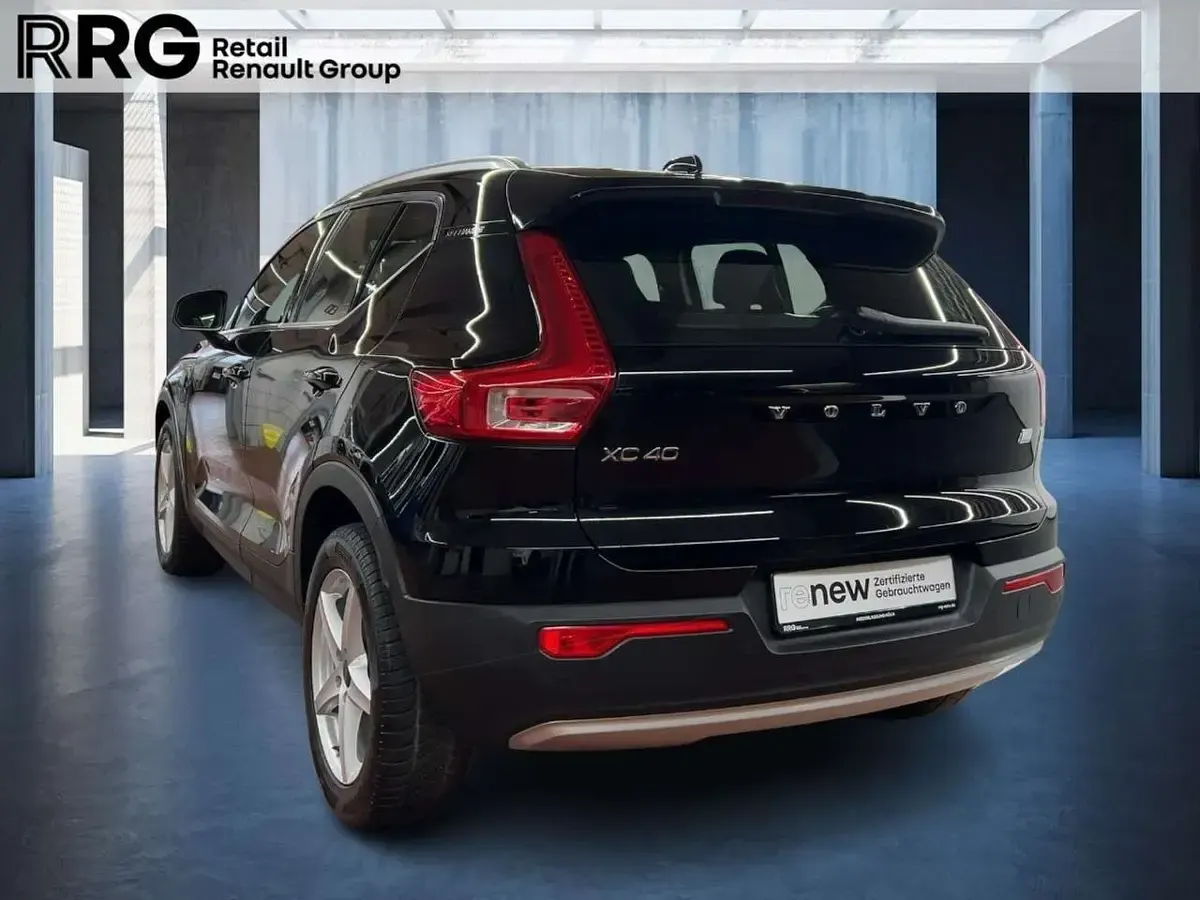 Gebraucht Volvo XC40 Inscription 179 PS (131 kW) 2021 Black solid SUV