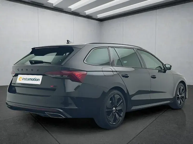 Gebraucht Skoda Octavia 200 PS (147 kW) 2024 Schwarz Kombi