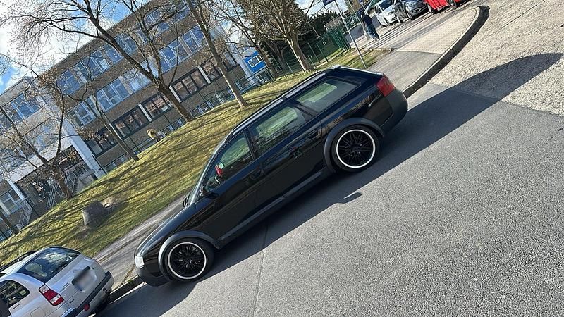 Second-hand Audi A6 179 CP (131 kW) 2000 Negru Break