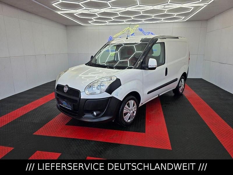 Gebraucht Fiat Doblò 95 PS (69 kW) 2012 Weiß Van / Kleinbus