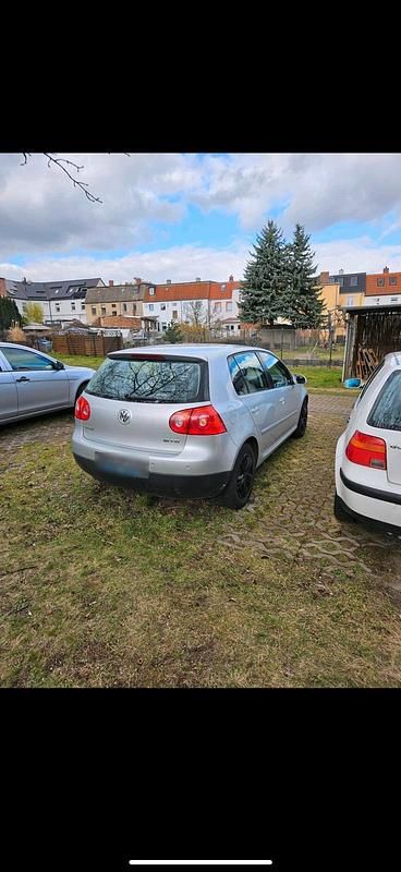 Gebraucht VW Golf V 115 PS (84 kW) 2005 Silber Kleinwagen