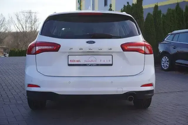 Używany Ford Focus Titanium X 150 KM (110 kW) 2020 Biały Kombi