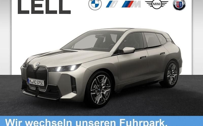 Grau Neu 2025 BMW iX Comfort Edition SUV | 84.450 € (Fairer Preis) - Bild 1/4