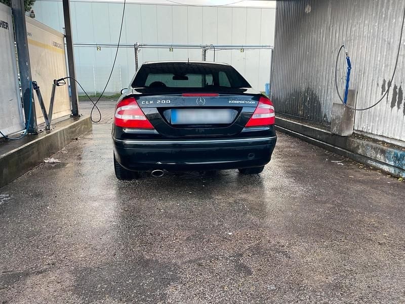 Gebraucht Mercedes CLK200 169 PS (124 kW) 2004 Schwarz Coupé