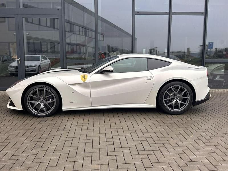 Gebraucht Ferrari F12 741 PS (545 kW) 2013 Weiß Coupé