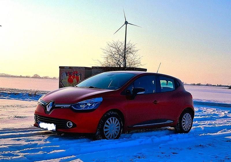 Gebraucht Renault Clio IV Dynamique 90 PS (66 kW) 2014 Rot Kleinwagen