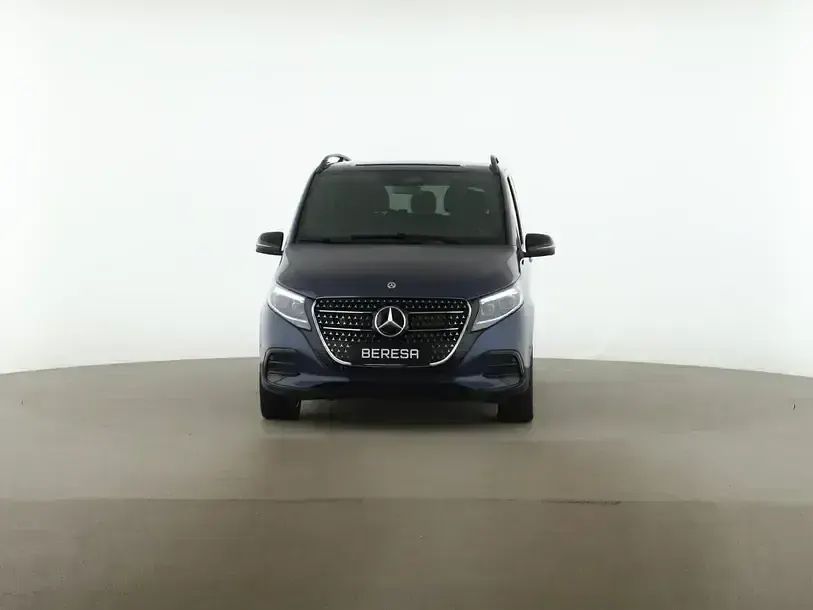 Gebraucht Mercedes V300 Avantgarde 237 PS (174 kW) 2026 Blau Van / Kleinbus