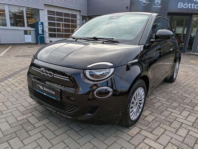 Onyx schwarz Gebraucht 2023 Fiat 500e Kleinwagen | 17.990 € (Superpreis) - Bild 1/4