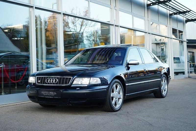 Blau Gebraucht 1998 Audi S8 Sport Limousine | 39.990 € - Bild 1/4