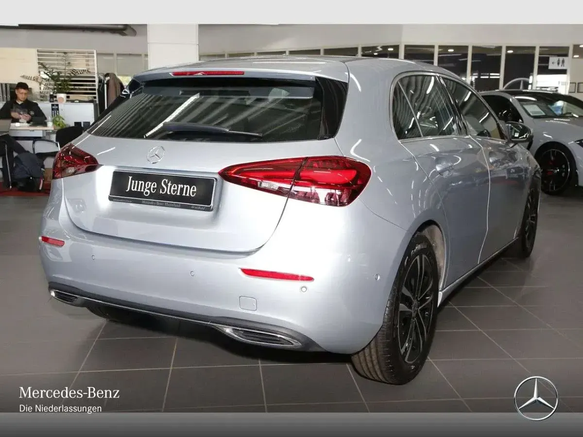 Gebraucht Mercedes A200 Advanced 150 PS (110 kW) 2025 Silber Limousine