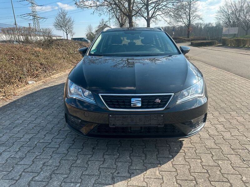 Schwarz Gebraucht 2018 Seat Leon ST Style Kombi | 11.000 € (Guter Preis) - Bild 1/4