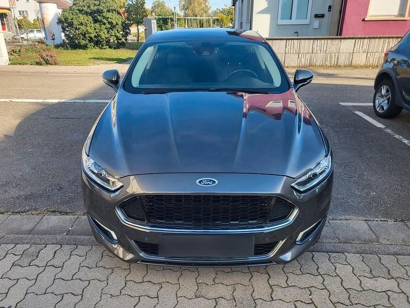 Gebraucht Ford Mondeo ST-Line 209 PS (153 kW) 2017 Grau Limousine