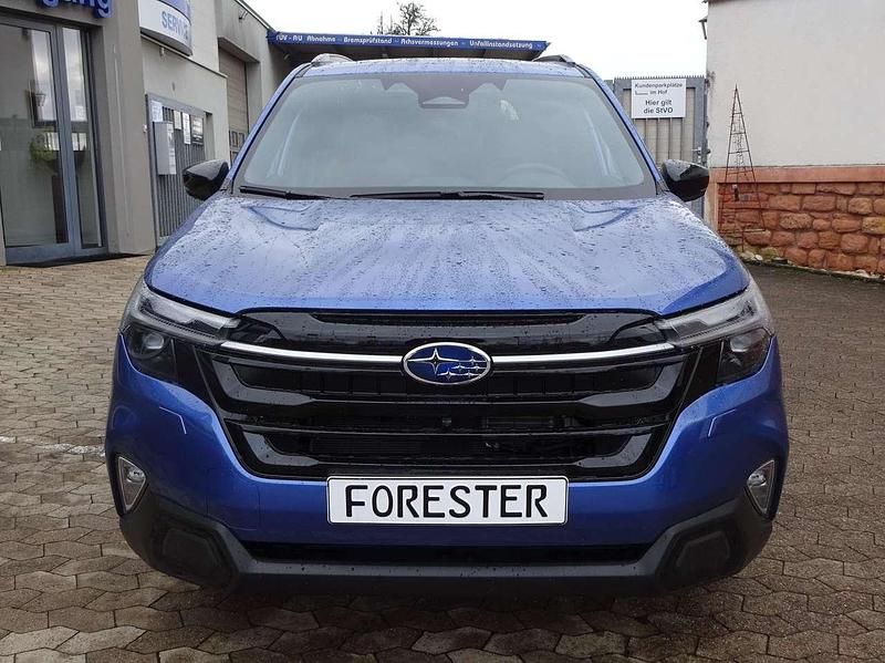 Neu Subaru Forester Platinum 136 PS (100 kW) 2026 River rock pearl SUV