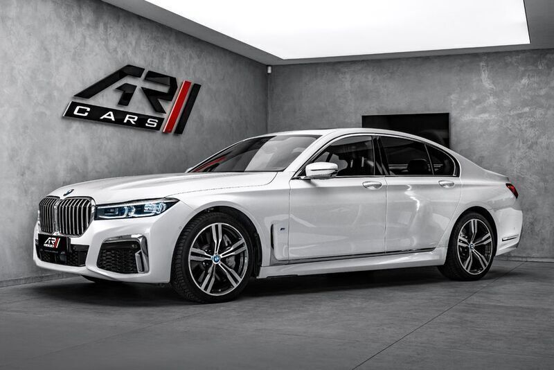 Weiß Gebraucht 2021 BMW 750 M Sport Limousine | 59.990 € (Etwas zu teuer) - Bild 1/4