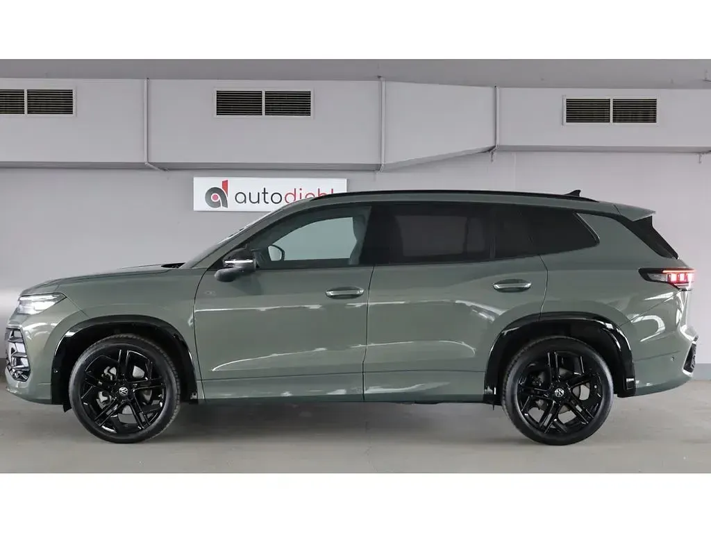 Gebraucht VW Tayron R-line 204 PS (150 kW) 2025 Grün SUV