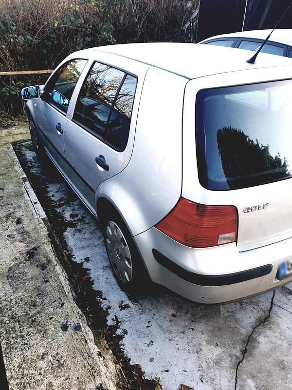 Gebraucht VW Golf IV 101 PS (74 kW) 2002 Andere farben Kleinwagen